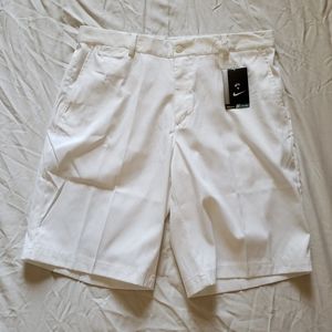 NWT Nike golf standard fit white shorts 34